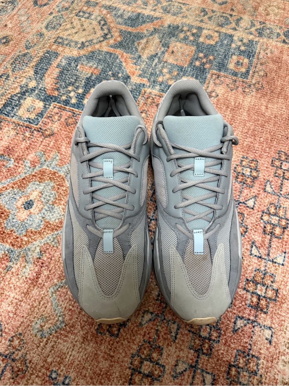 Yeezy 700 ‘Inertia’ - Picture 3 of 6